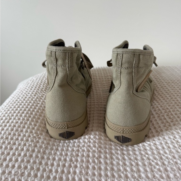 Palladium Hi Tops - Picture 6 of 10